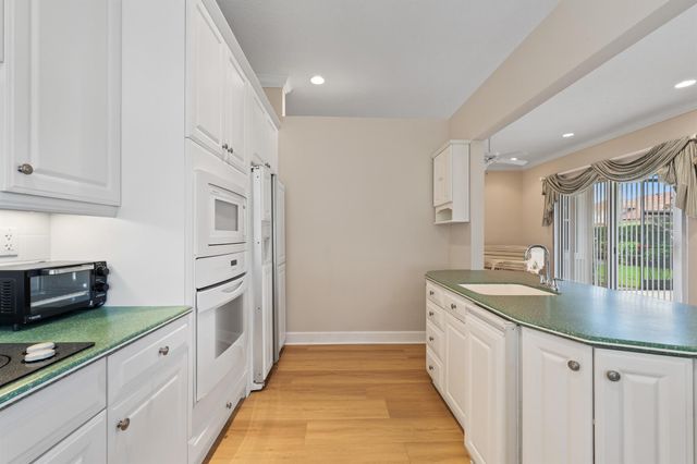 7978 SE Hempstead Circle, Hobe Sound, FL 33455