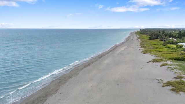 7978 SE Hempstead Circle, Hobe Sound, FL 33455