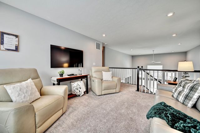 9980 Meadow Glen Drive, Independence, KY 41051