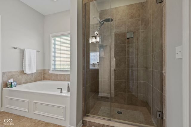 4999 Sweetwater Drive, Noblesville, IN 46062
