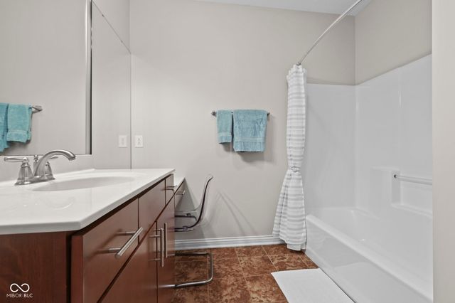4999 Sweetwater Drive, Noblesville, IN 46062