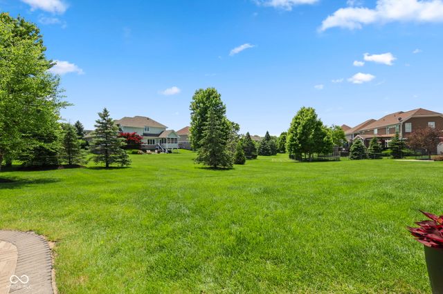 4999 Sweetwater Drive, Noblesville, IN 46062