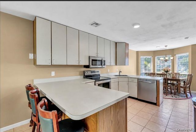 112 Dorado Court S, Middle Island, NY 11953