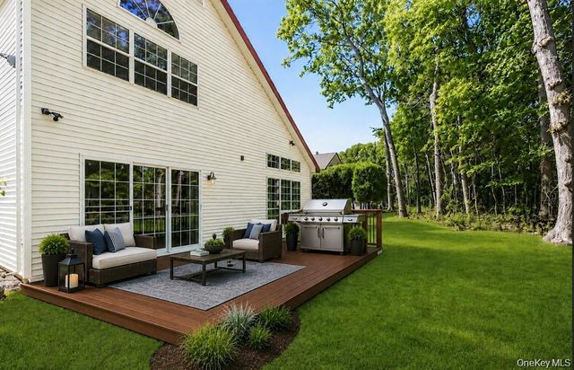 112 Dorado Court S, Middle Island, NY 11953