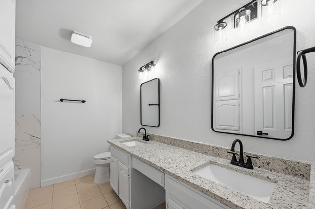 2810 Harvest Lake Drive, Irving, TX 75060