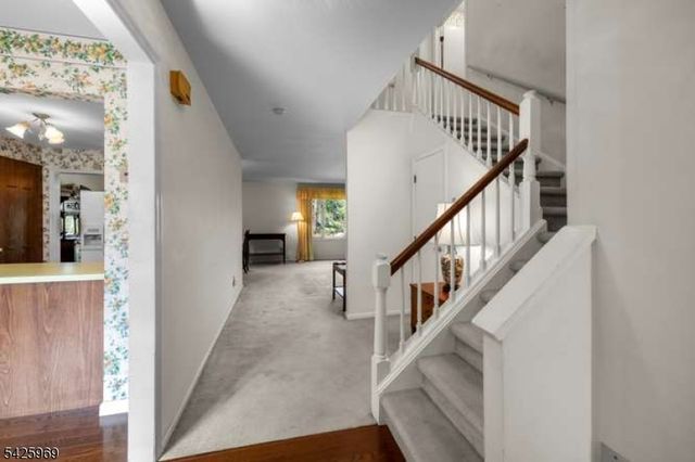 3 Macmillan Ct, Mahwah Twp., NJ 07430