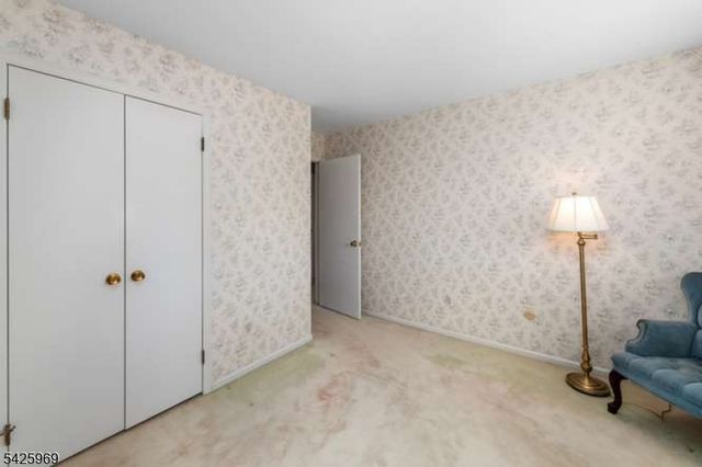 3 Macmillan Ct, Mahwah Twp., NJ 07430