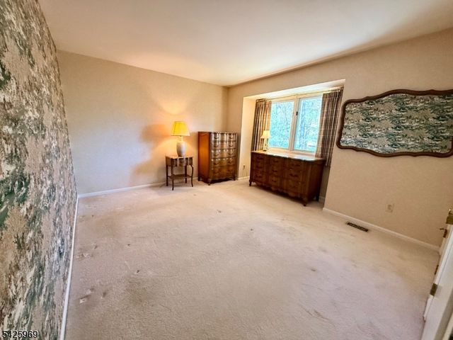 3 Macmillan Ct, Mahwah Twp., NJ 07430