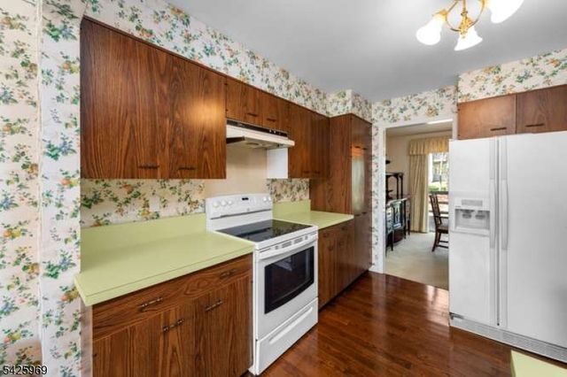3 Macmillan Ct, Mahwah Twp., NJ 07430