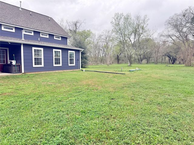 12832 Powell Point School Road, Beasley, TX 77417