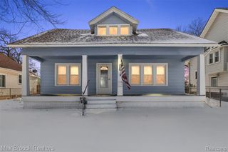 357 W Harry Avenue, Hazel Park, MI 48030