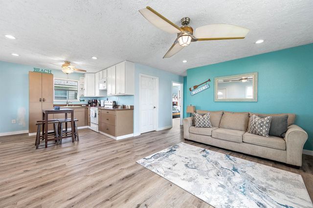 264 County Road 205, Sargent, TX 77414