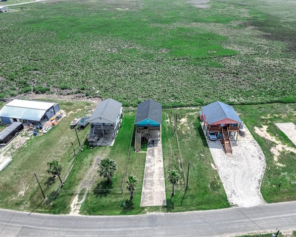 264 County Road 205, Sargent, TX 77414