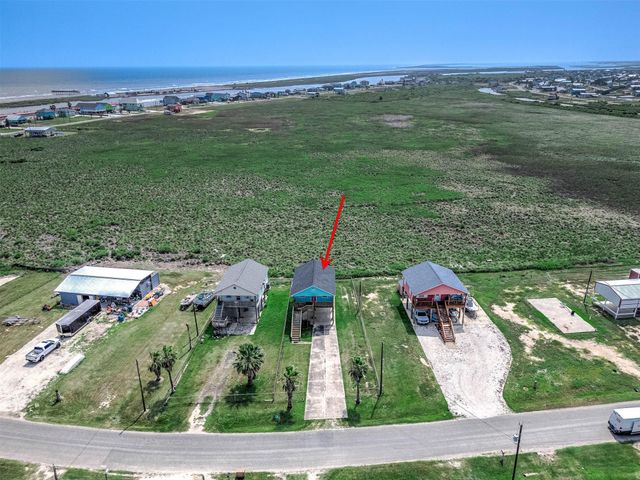 264 County Road 205, Sargent, TX 77414