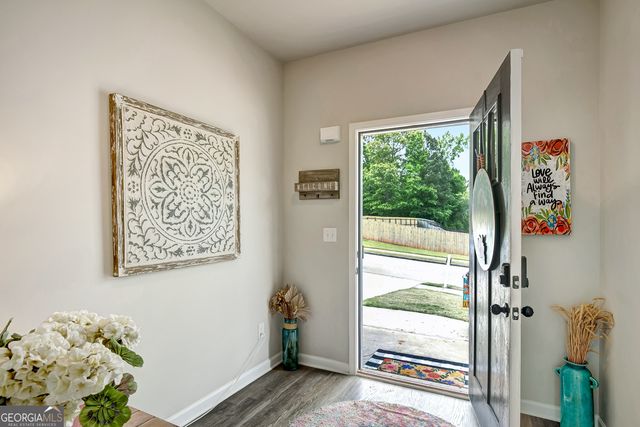61 Pacific Avenue, Sharpsburg, GA 30277