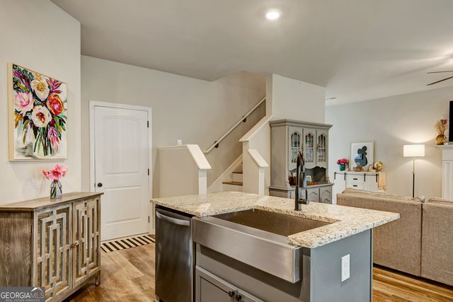 61 Pacific Avenue, Sharpsburg, GA 30277