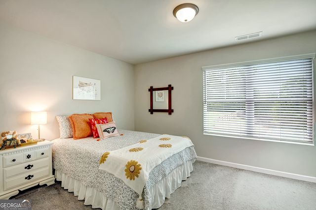 61 Pacific Avenue, Sharpsburg, GA 30277