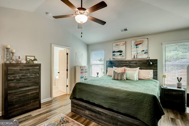 61 Pacific Avenue, Sharpsburg, GA 30277
