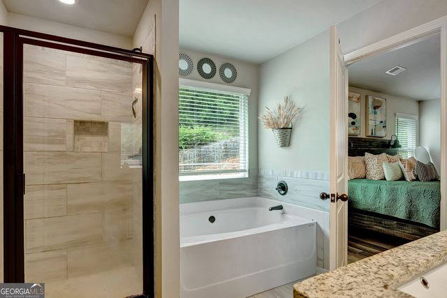61 Pacific Avenue, Sharpsburg, GA 30277
