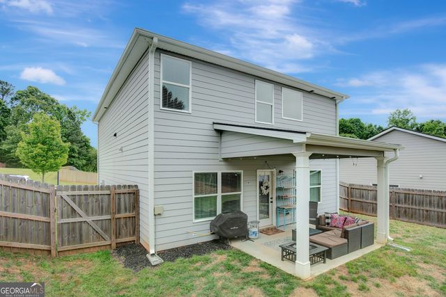 61 Pacific Avenue, Sharpsburg, GA 30277