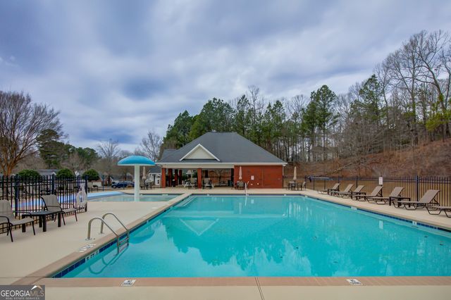 61 Pacific Avenue, Sharpsburg, GA 30277