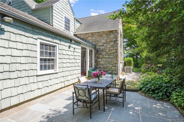 224 Mamaroneck Road, Scarsdale, NY 10583