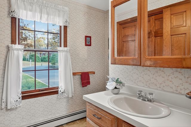 14 Village Drive, Sandwich, MA 02537