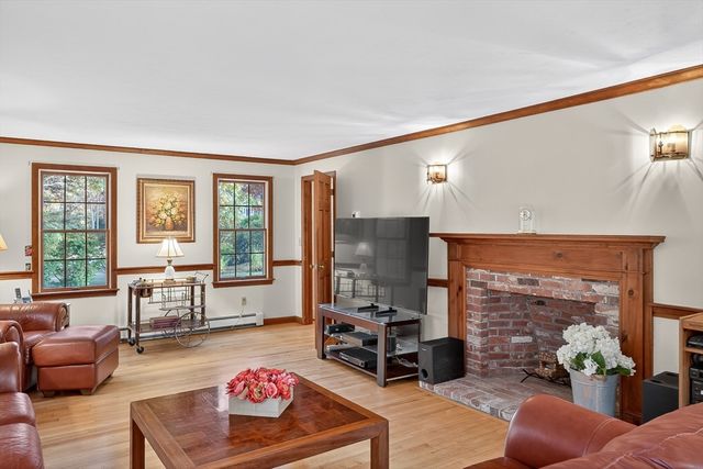 14 Village Drive, Sandwich, MA 02537