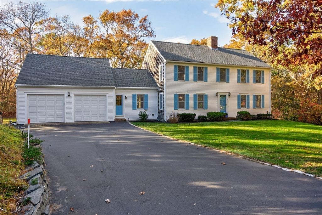14 Village Drive, Sandwich, MA 02537