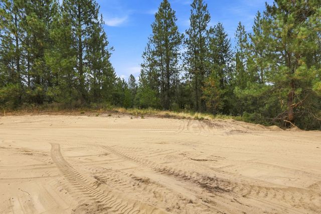44xxx E North Park Ln, Deer Park, WA 99006