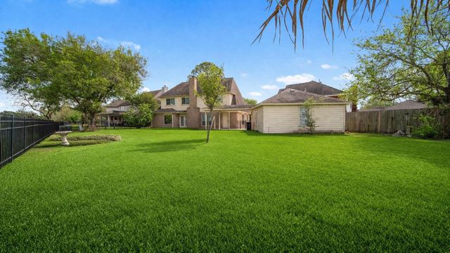 2701 Saint Andrews Place, League City, TX 77573
