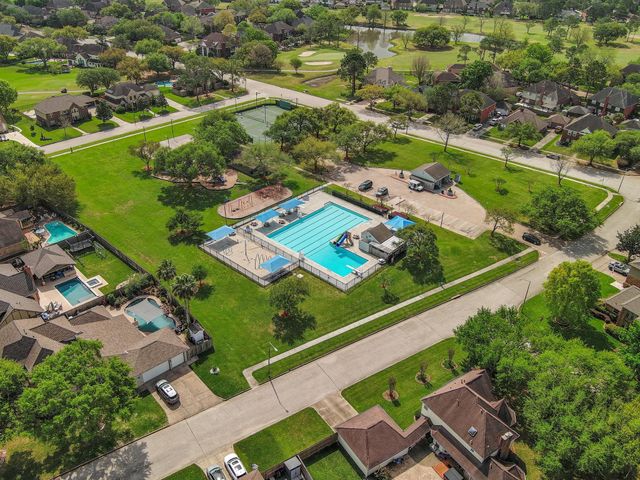 2701 Saint Andrews Place, League City, TX 77573