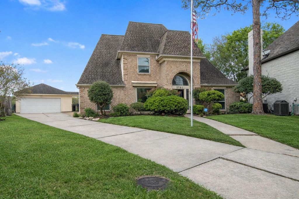 2701 Saint Andrews Place, League City, TX 77573