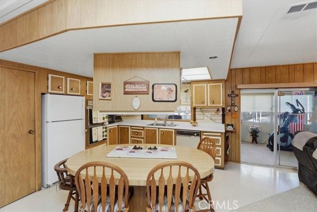 9391 California Avenue 79, Riverside, CA 92503