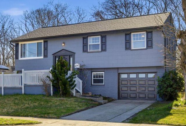 7 COOPER DR, Somers Point, NJ 08244