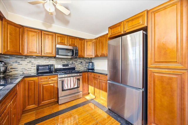 7 COOPER DR, Somers Point, NJ 08244