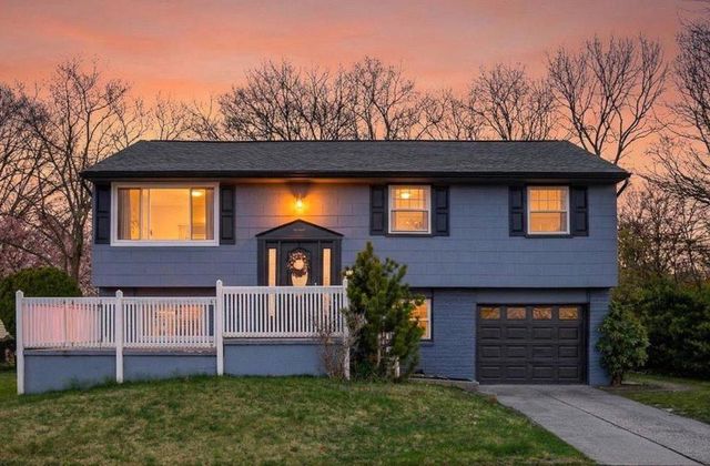 7 COOPER DR, Somers Point, NJ 08244