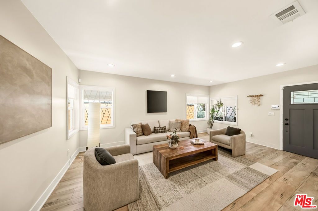 2001 S Spaulding Avenue, Los Angeles, CA 90016 — photo 5