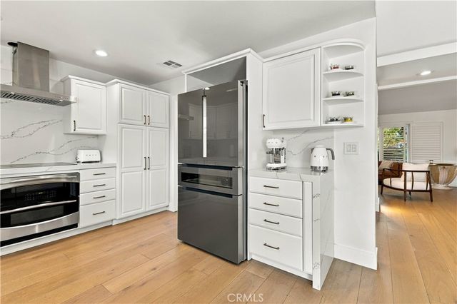 1690 Stoddard Avenue, Thousand Oaks, CA 91360