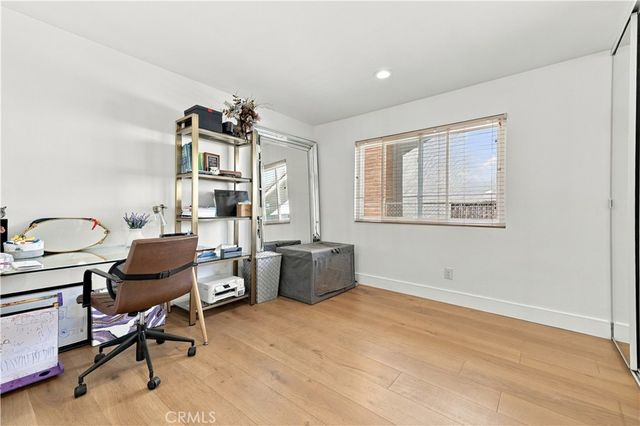1690 Stoddard Avenue, Thousand Oaks, CA 91360