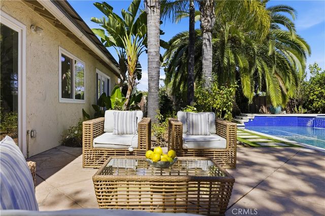 1690 Stoddard Avenue, Thousand Oaks, CA 91360