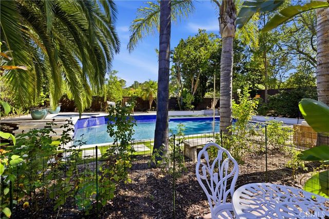 1690 Stoddard Avenue, Thousand Oaks, CA 91360