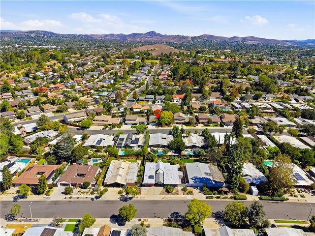 1690 Stoddard Avenue, Thousand Oaks, CA 91360