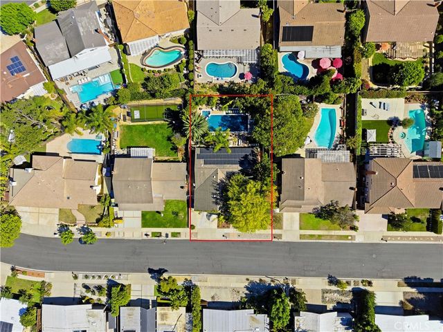 1690 Stoddard Avenue, Thousand Oaks, CA 91360