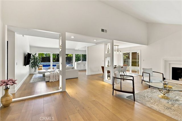 1690 Stoddard Avenue, Thousand Oaks, CA 91360