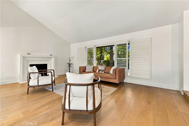 1690 Stoddard Avenue, Thousand Oaks, CA 91360