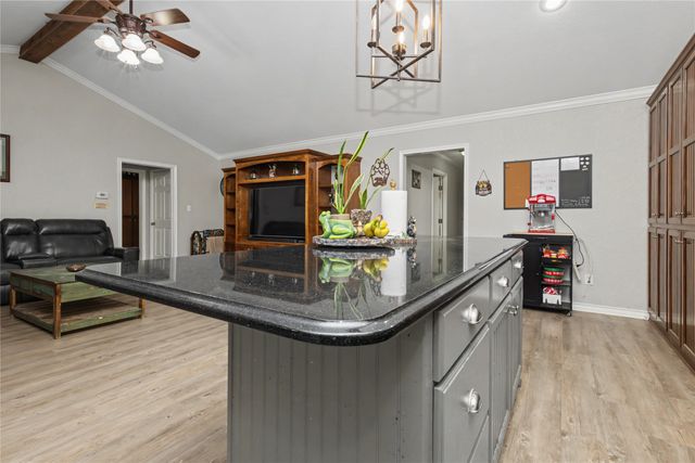 79 CR 1002, New Boston, TX 75570