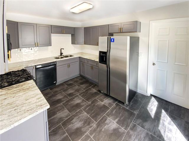 949 Bobcat SE Court, Marietta, GA 30067