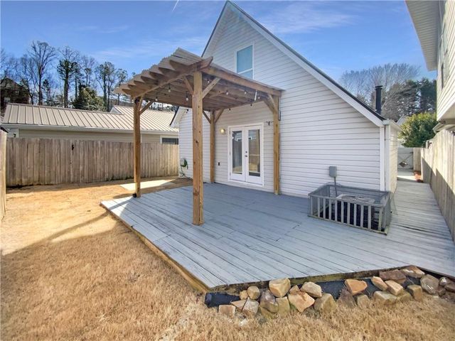 949 Bobcat SE Court, Marietta, GA 30067