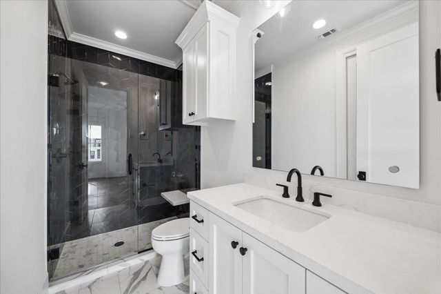 22 Crain Square Boulevard, Southside Place, TX 77025